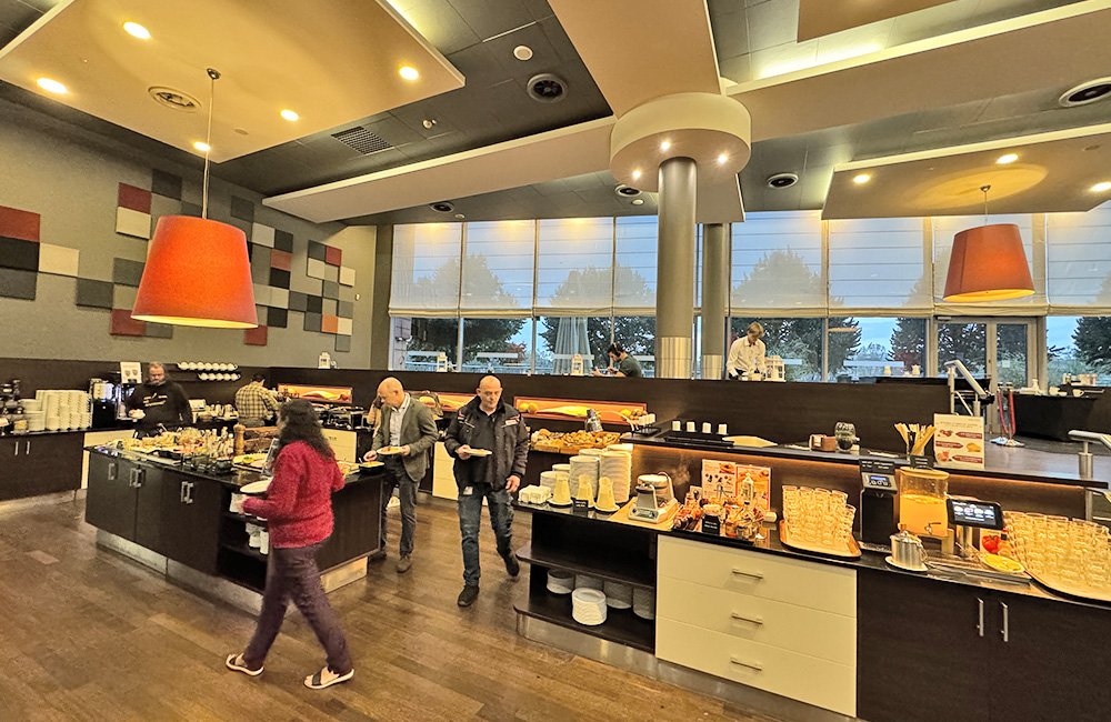 Breakfast area