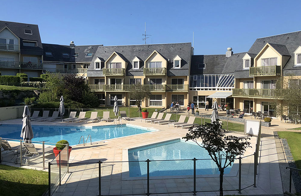 Omaha Beach Hotel