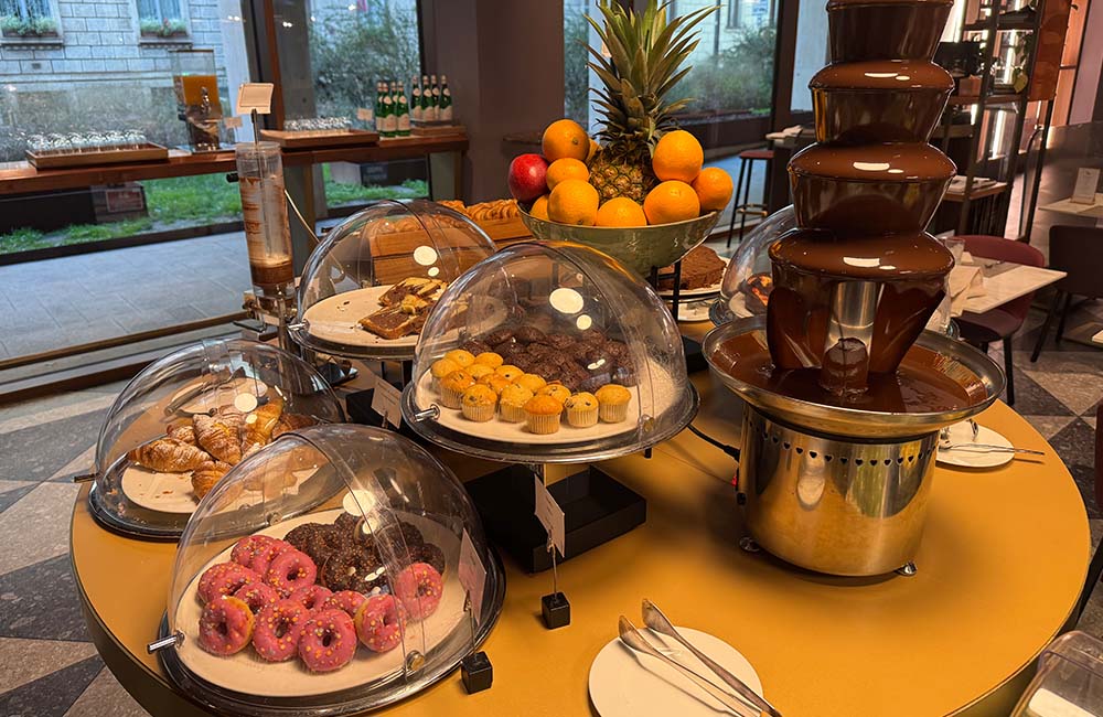 Breakfast in Milan